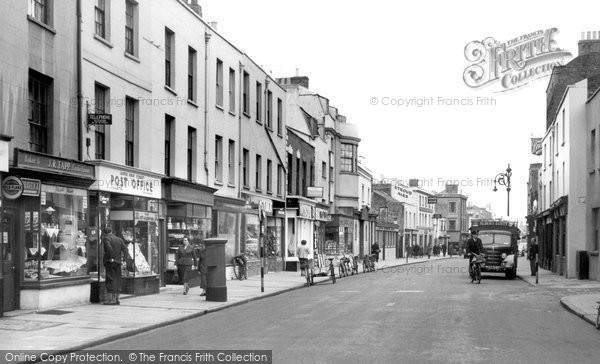 An old image of Cheltenham's Lower High Street, copyright: The Francis Frith Collection.