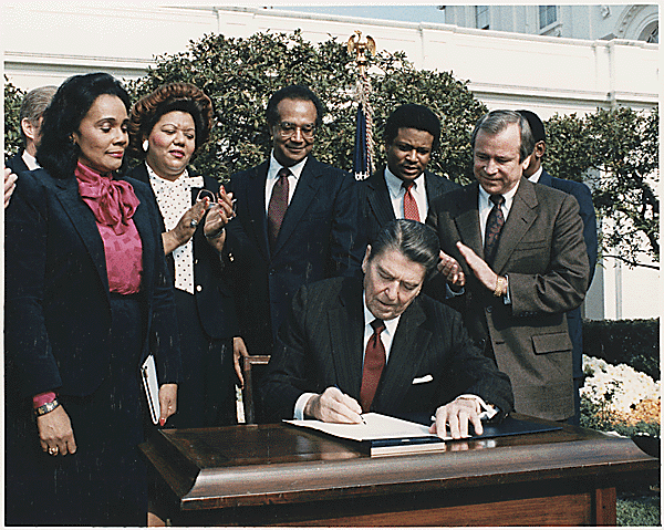 Ronald_Reagan_Martin_Luther_King_Day_signing